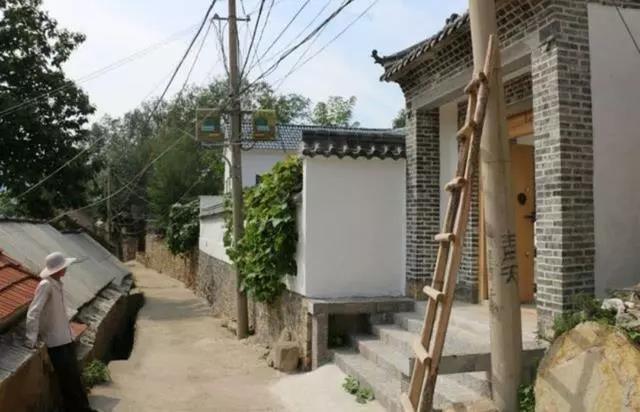 30w建帶小院中式別墅給父母養(yǎng)老，房子充滿書香氣，入戶門頭成村里一景！