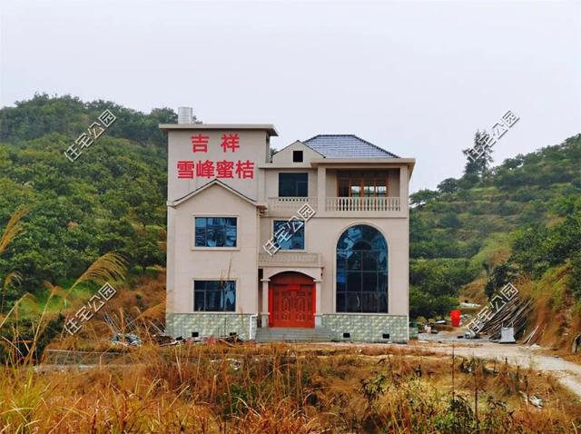 一款非常實(shí)用的農(nóng)村別墅，實(shí)現(xiàn)你的豪宅夢(mèng)，實(shí)拍比效果圖還好看！