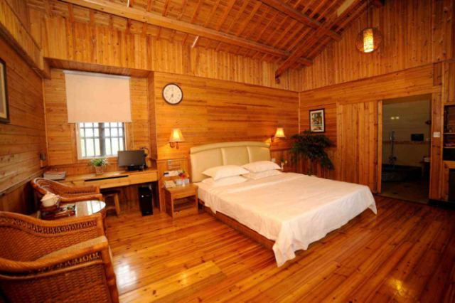 農(nóng)村自建別墅，有5個(gè)房間和2個(gè)大廳，比住在樓房里舒服多了！
